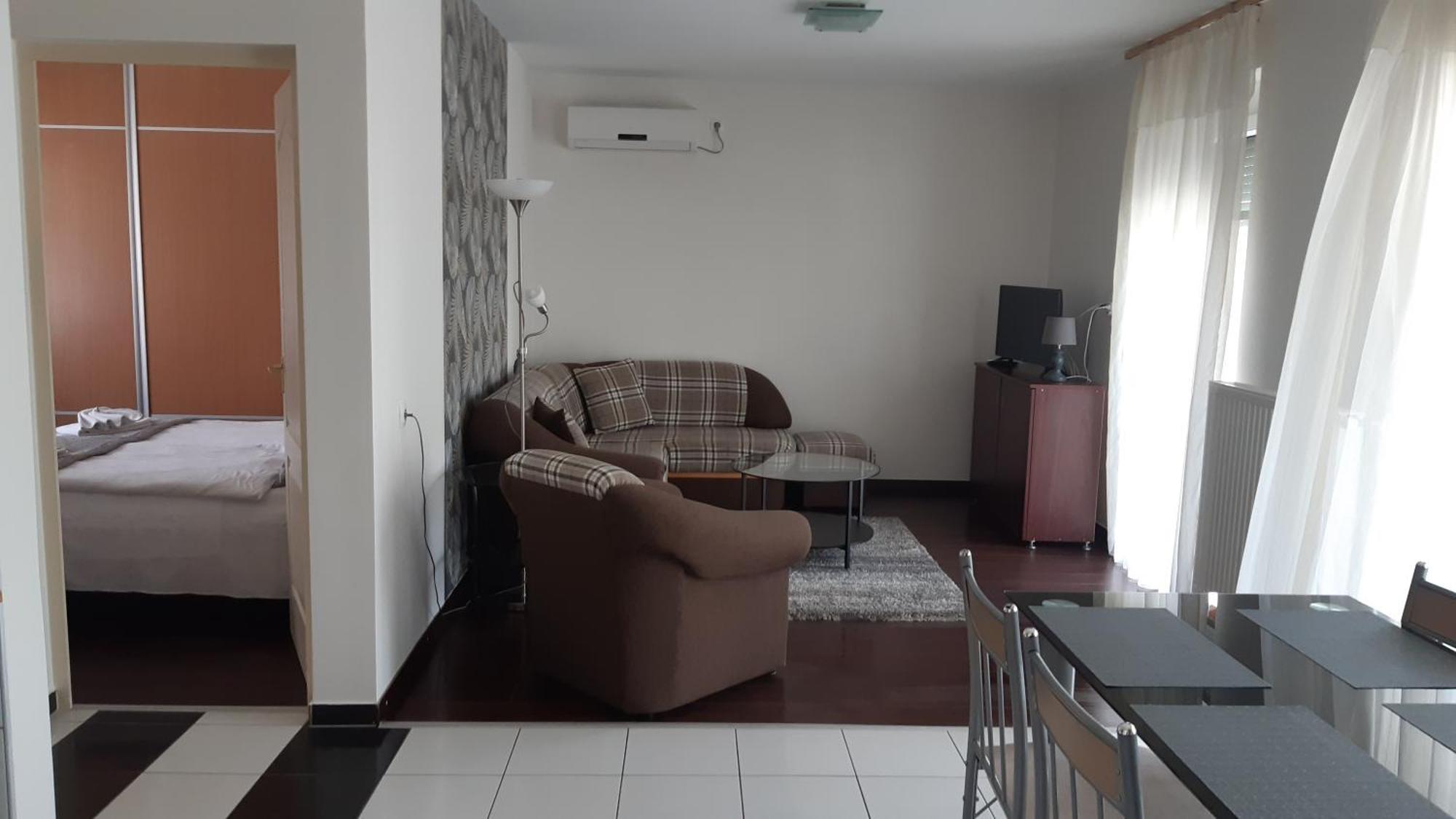 Mary Apartmanhaz Heviz Exterior photo