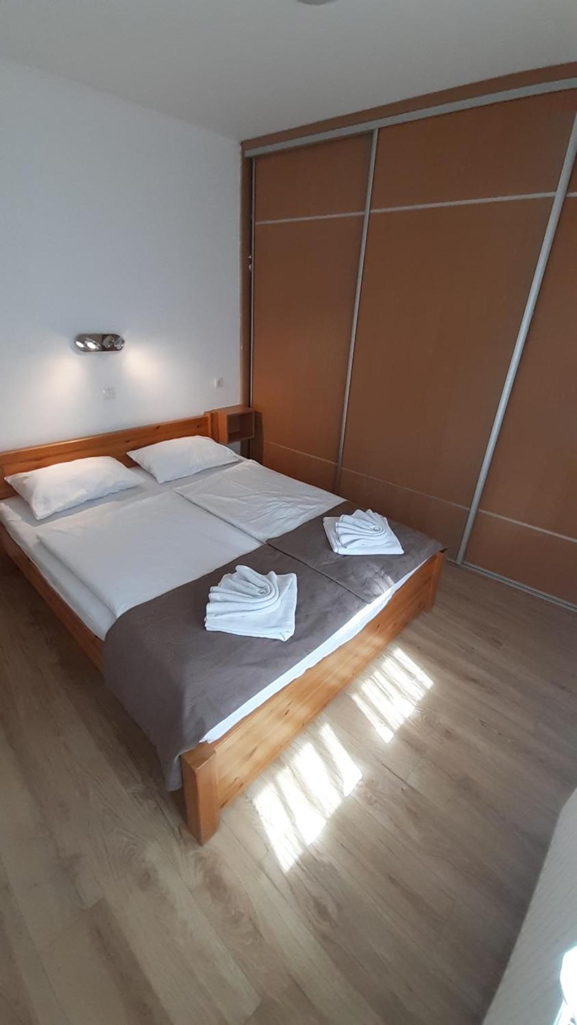 Mary Apartmanhaz Heviz Exterior photo